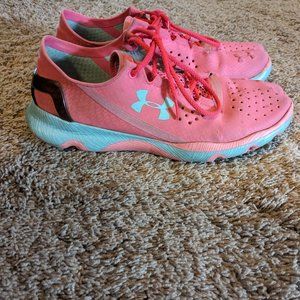 Womens Under Armor shoes size 9